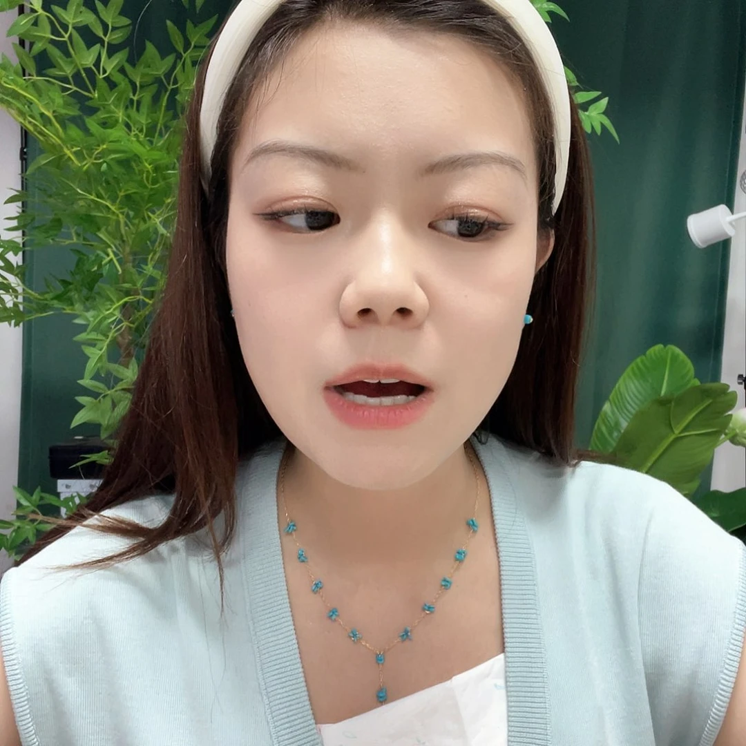 绿松石未镶嵌颈饰发货一件