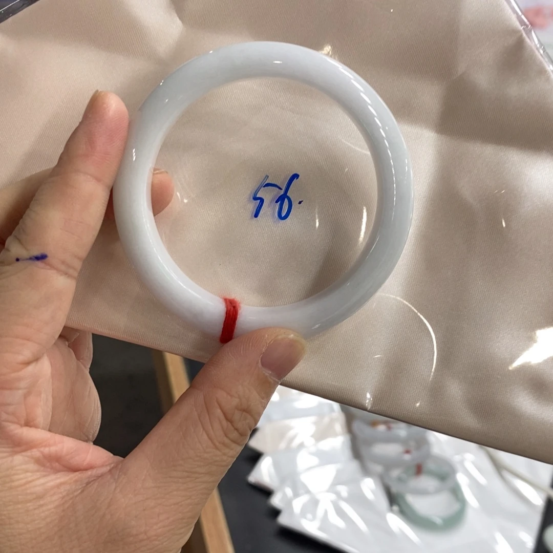 翡翠未镶嵌手镯翡翠