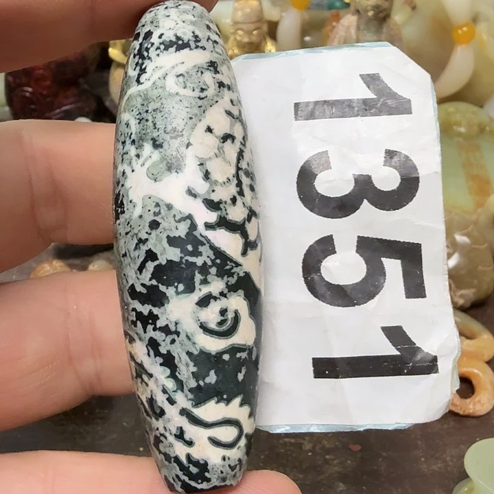 火****玛瑙/玉髓未镶嵌颈饰