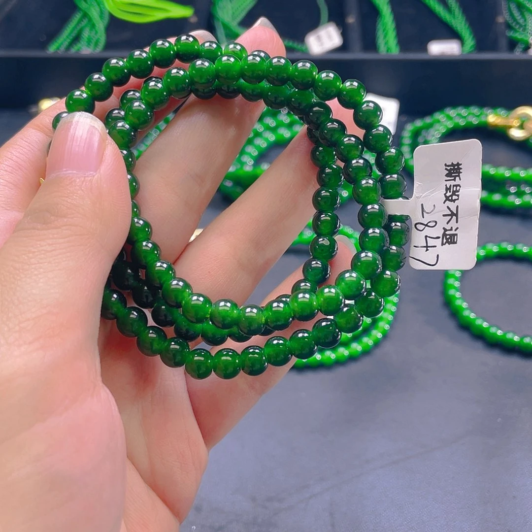 翡翠未镶嵌颈饰