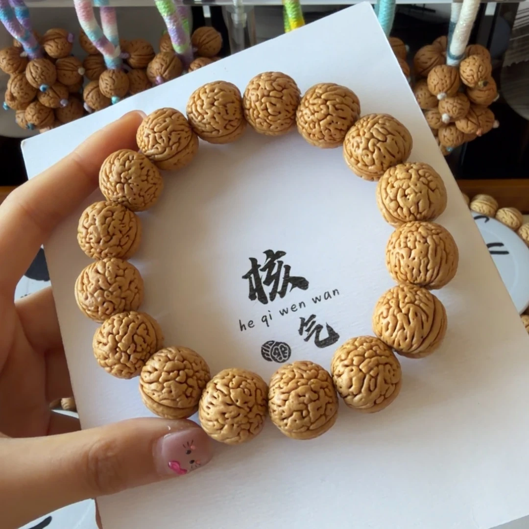 奶油皮肌肉单圈闪8
