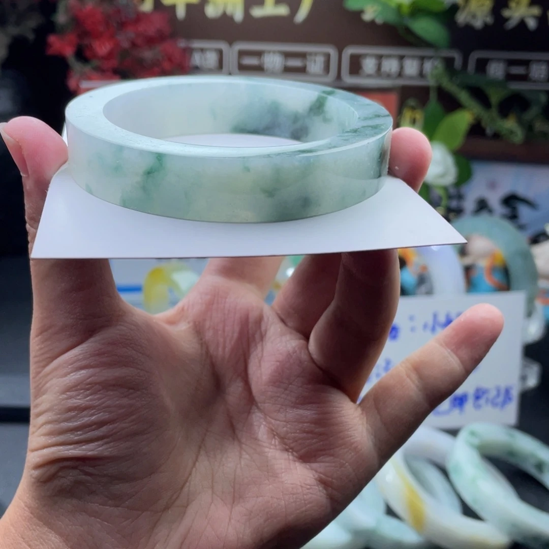 咩***人未镶嵌定金链接定制翡翠