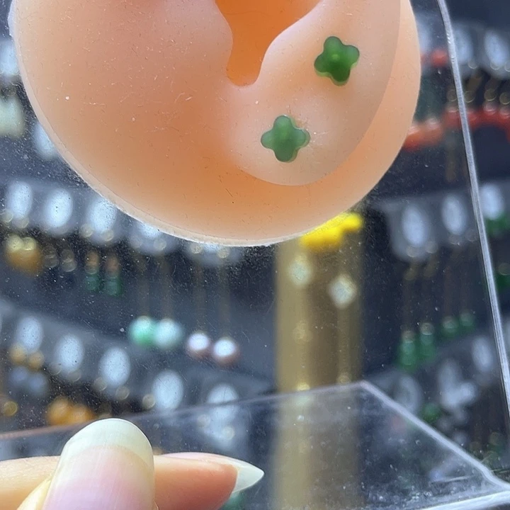 和田玉银S925镶嵌耳饰