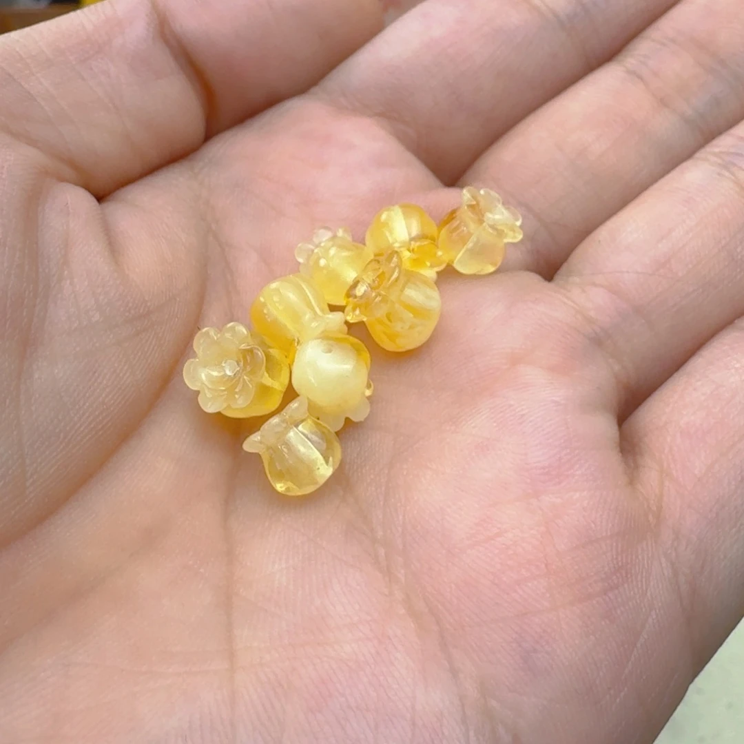 未镶嵌蜜蜡裸石铃兰花