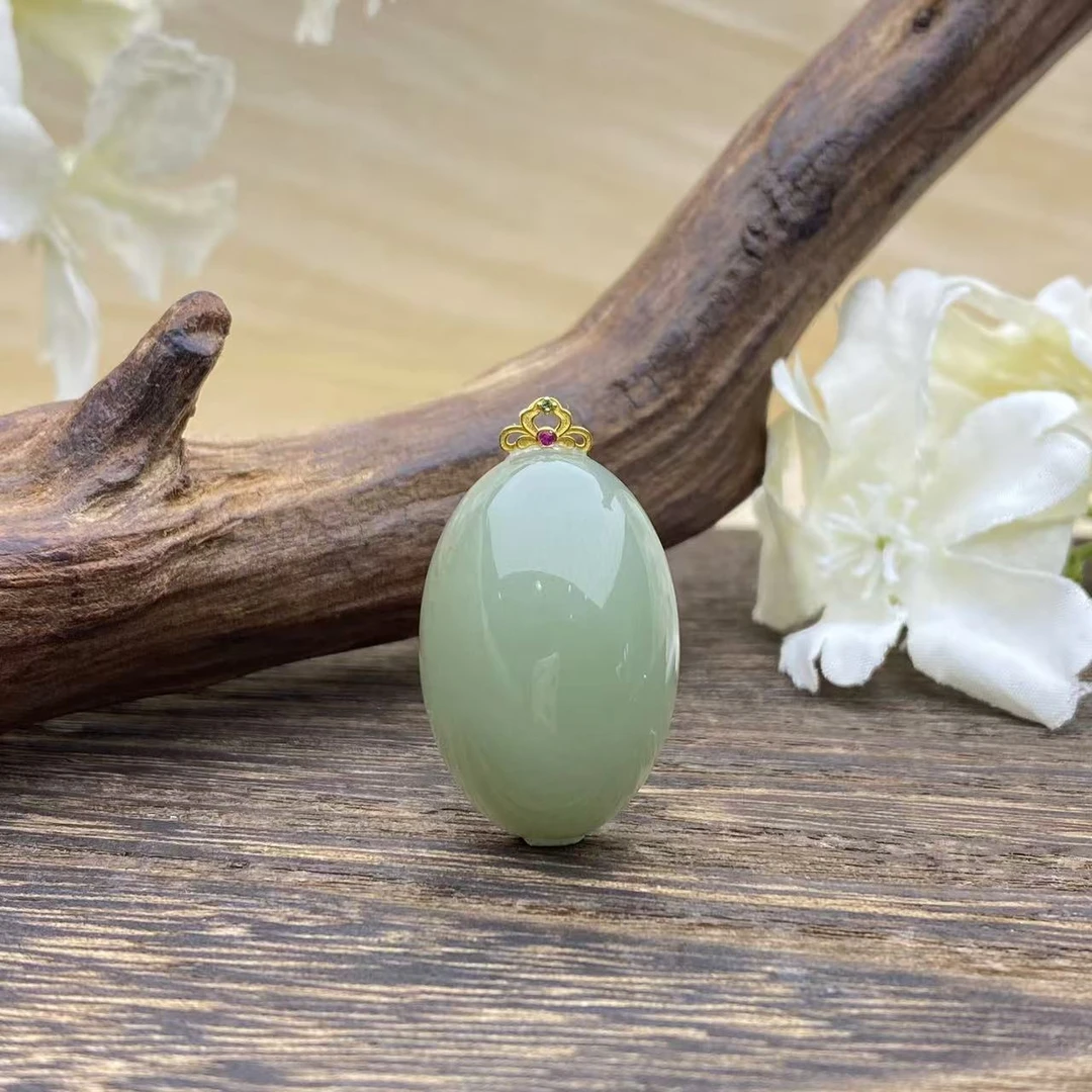 【小北好物】18K金和田玉吊坠-17QH75X251【多样性发一件】约19*28mm