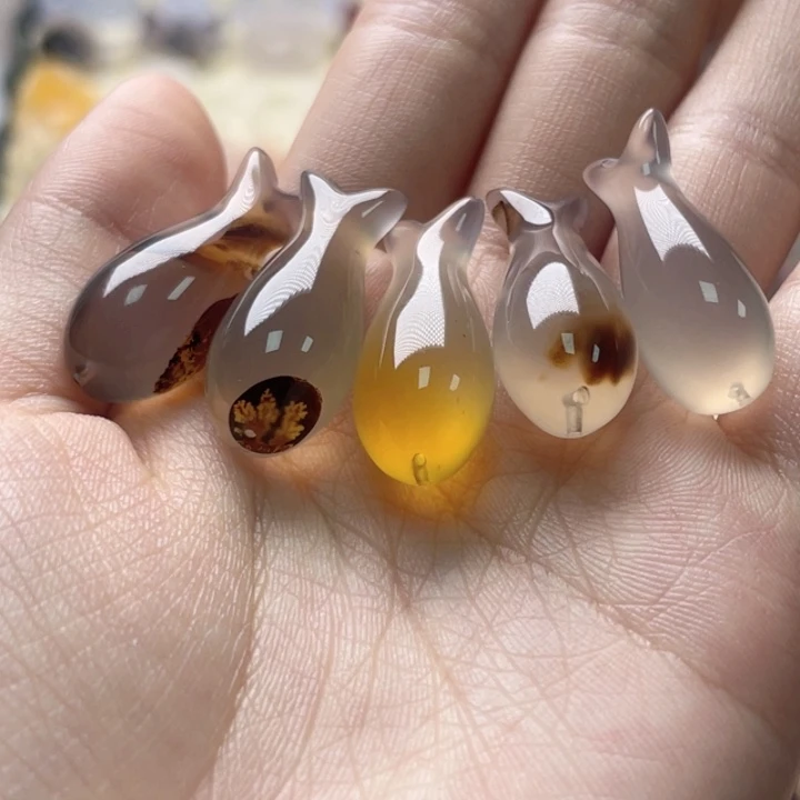 玛瑙/玉髓未镶嵌玛瑙小鱼条