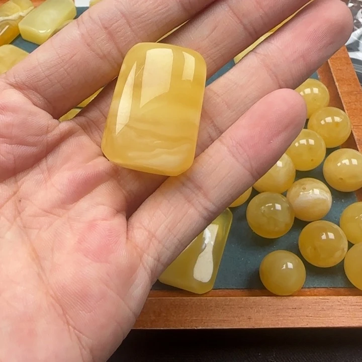 未镶嵌琥珀裸石天然12