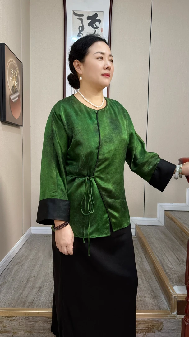 2025 新款 国风上衣 新中式复古女士长袖上衣 香云纱断龟绿色女款