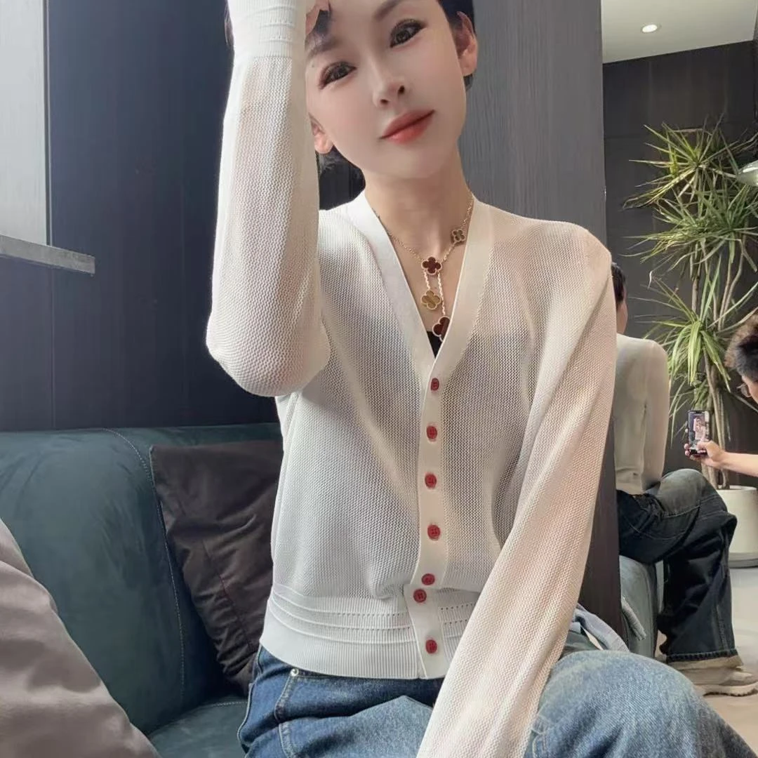 MINGGANG/名港【几何明月】“桑蚕丝+天丝” 气质彩扣针织开衫 MG8201