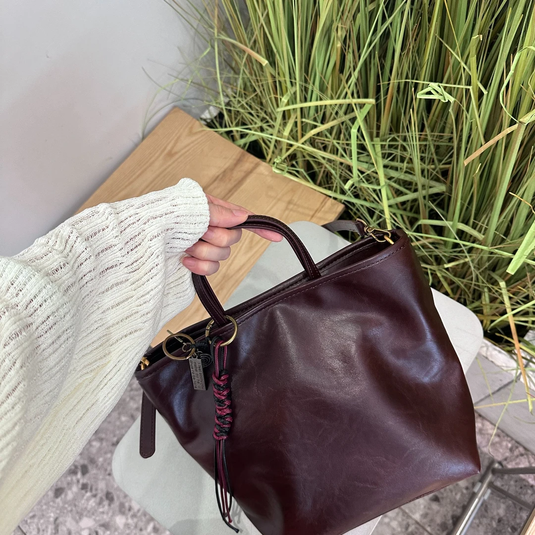 巴宝珞音A981软皮手提简约大容量斜挎女包百搭