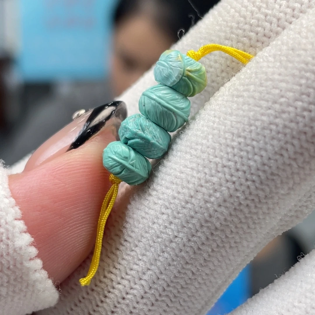 绿松石未镶嵌挂件