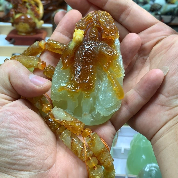 涵***人蛇纹石玉未镶嵌手把件