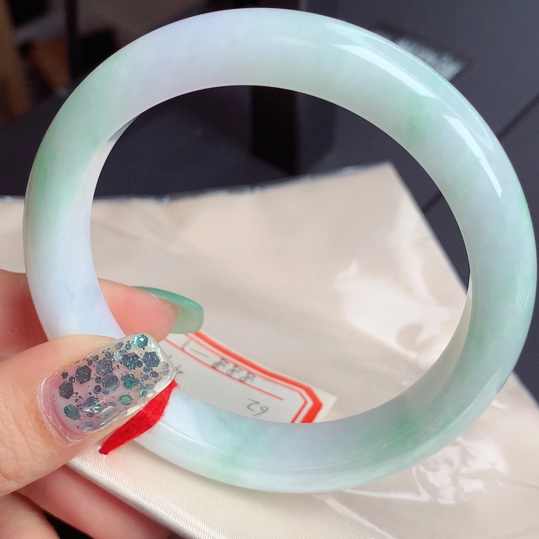 翡翠手镯未镶嵌62q k