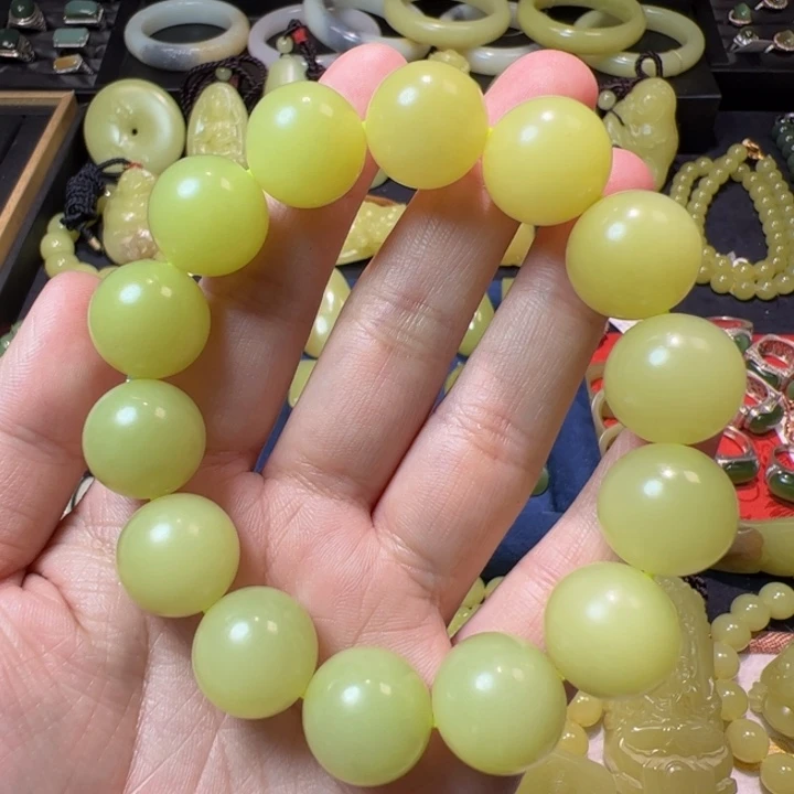 和田玉（黄玉）颈饰未镶嵌