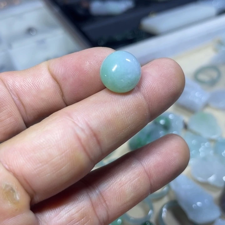 翡翠未镶嵌颈饰戒面