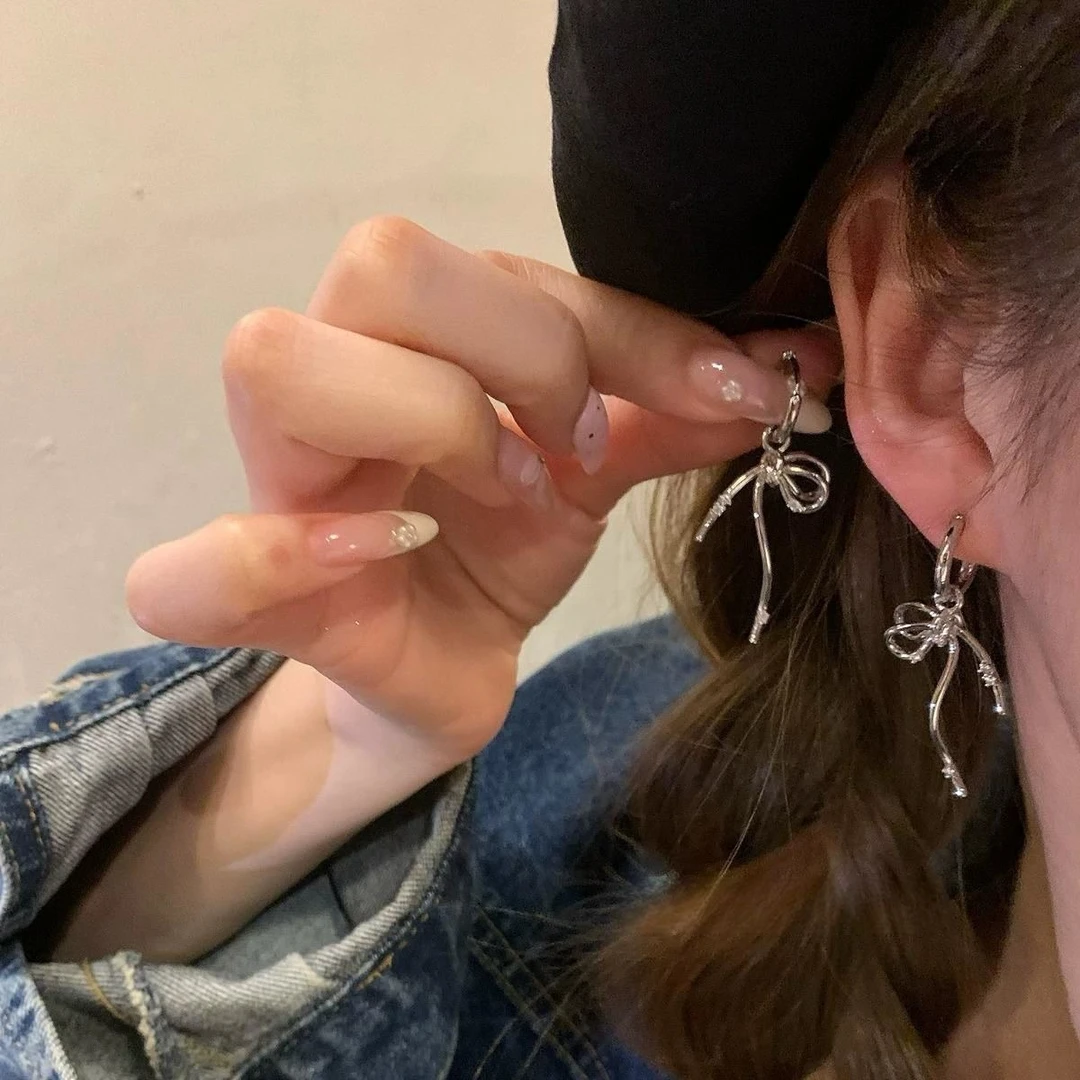 蝴蝶结飘带耳扣女轻奢ins小众高级感个性冷淡风气质百搭耳环耳饰