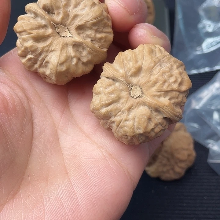 未***齐文玩核桃吊坠蛙蛙