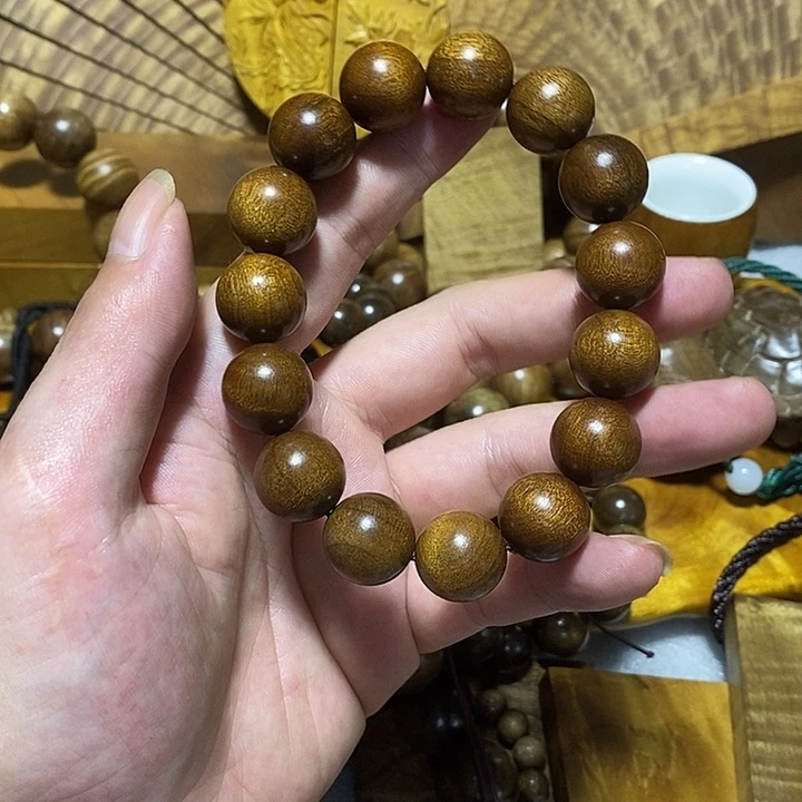 叫***.金丝楠木小叶桢楠木