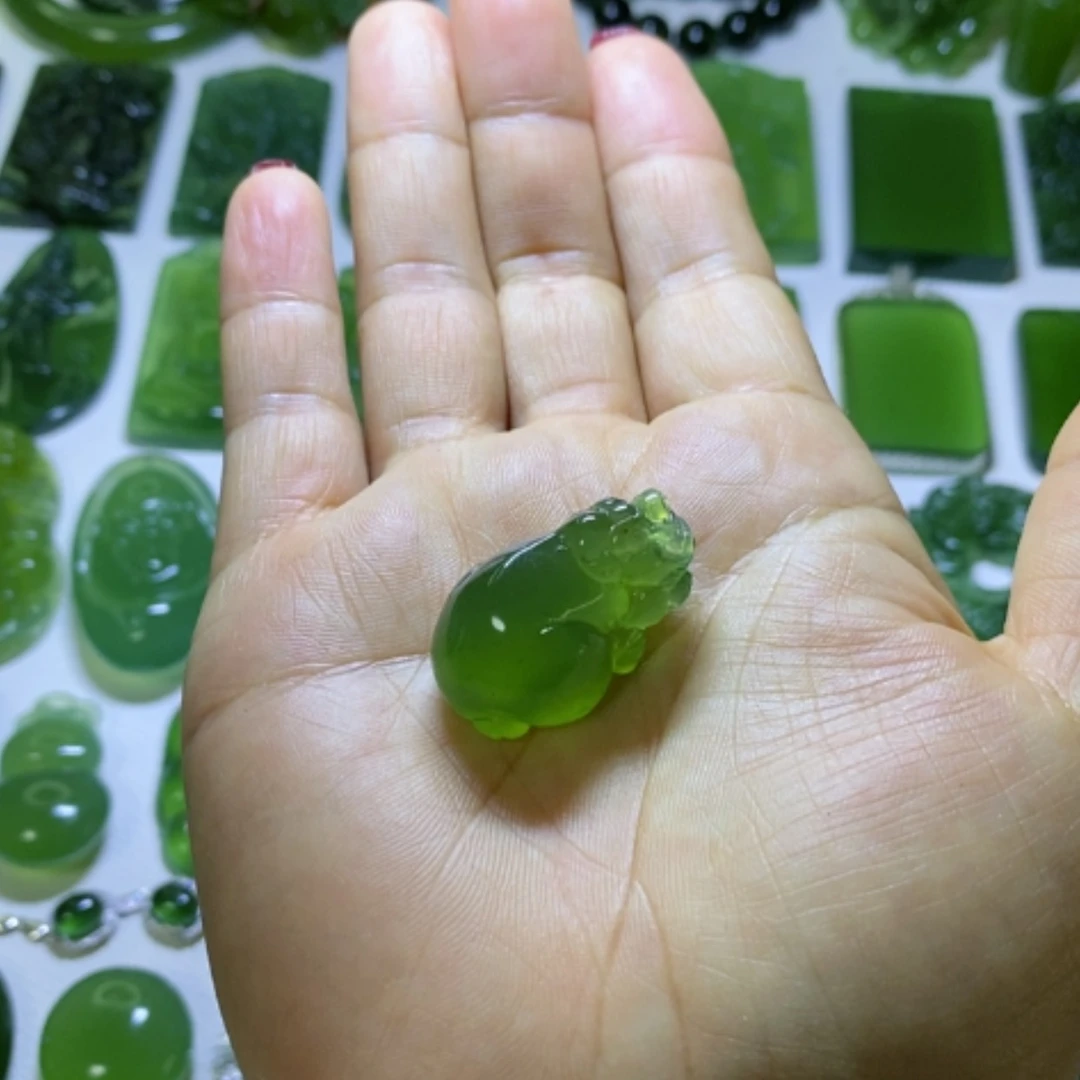 【闪购商品】蛇纹石玉颈饰未镶嵌一**缘