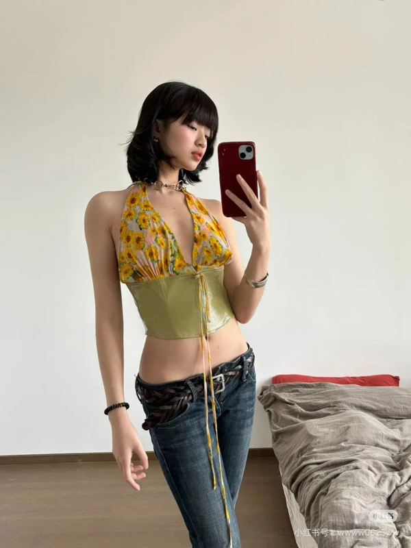 泰式辣妹夏季外穿多巴胺碎花蕾丝挂脖抹胸吊带背心绝美