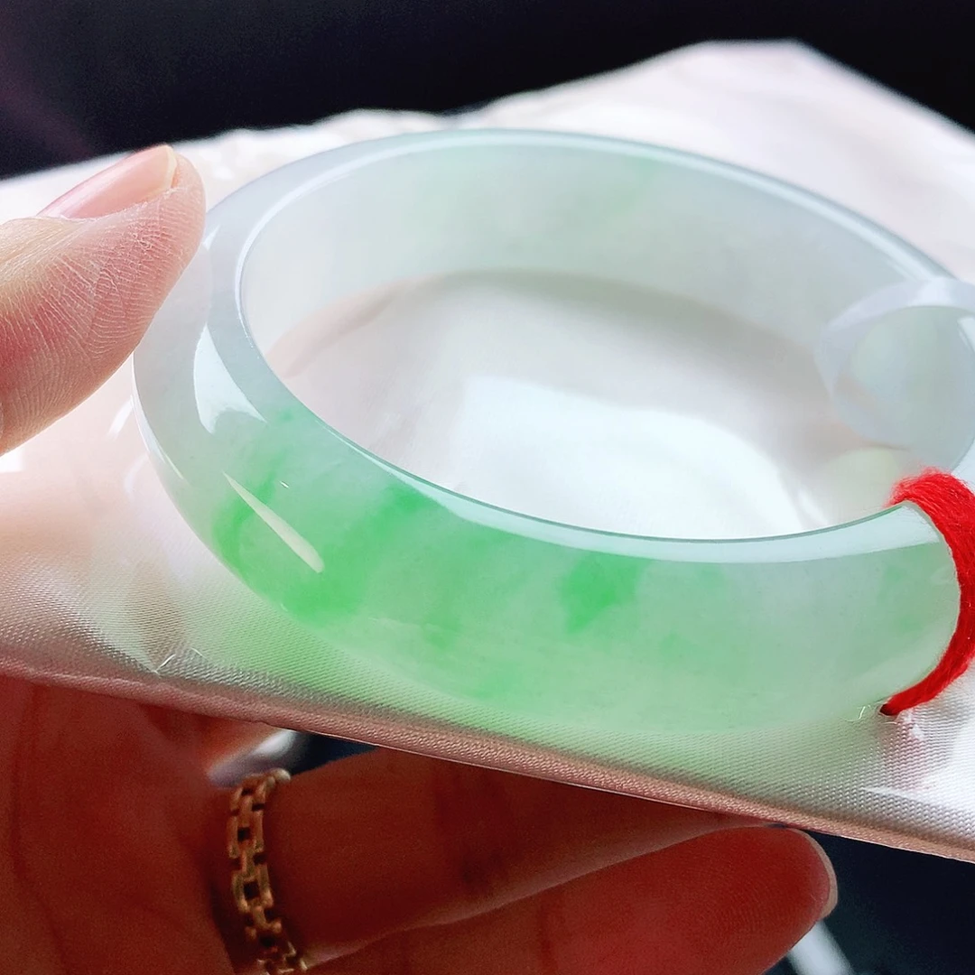 未镶嵌手镯翡翠58轮胎