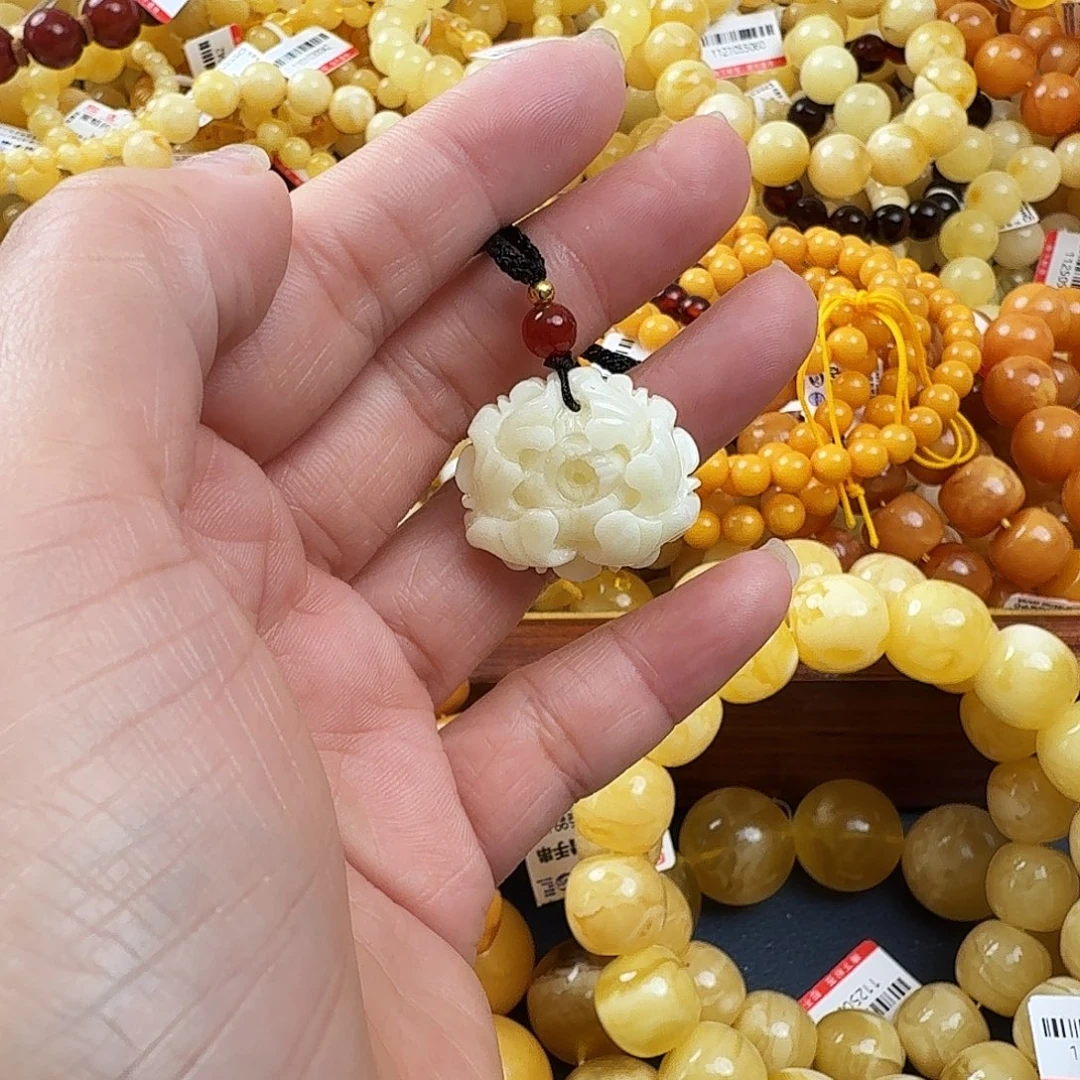 琥珀未镶嵌珠宝奇石