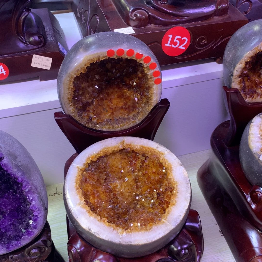未镶嵌黄晶大型摆件（非配饰）