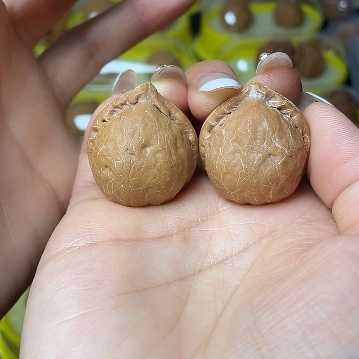 吊坠文玩核桃寿桃