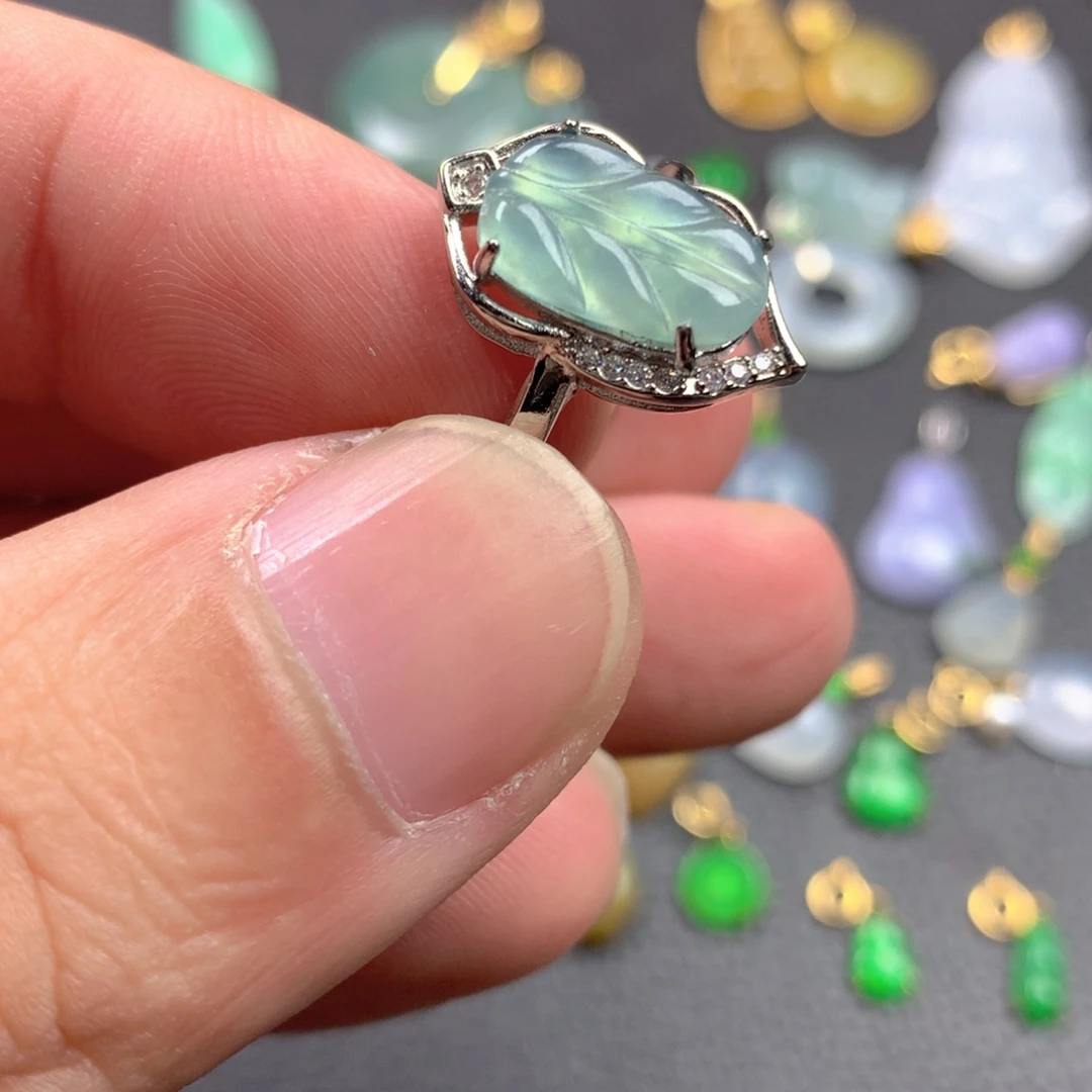 【闪购商品】颈饰未镶嵌翡翠翡翠