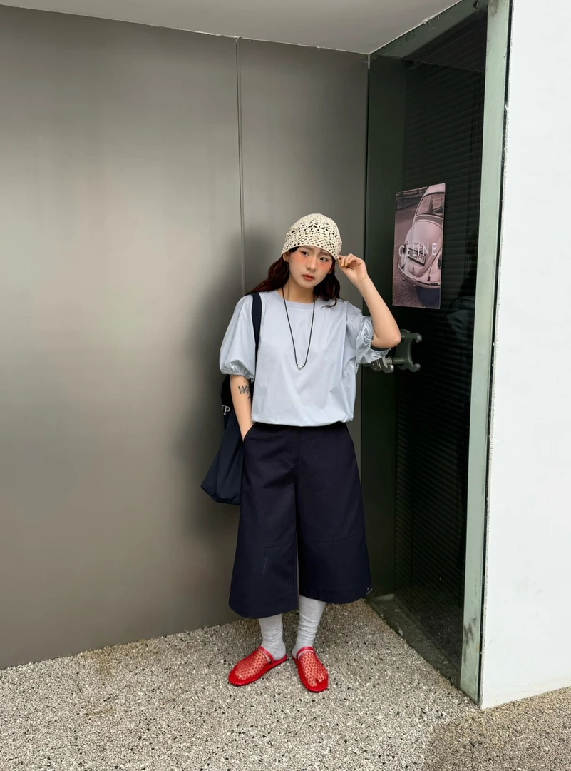 91009#韩系独特减龄宽松花苞袖上衣