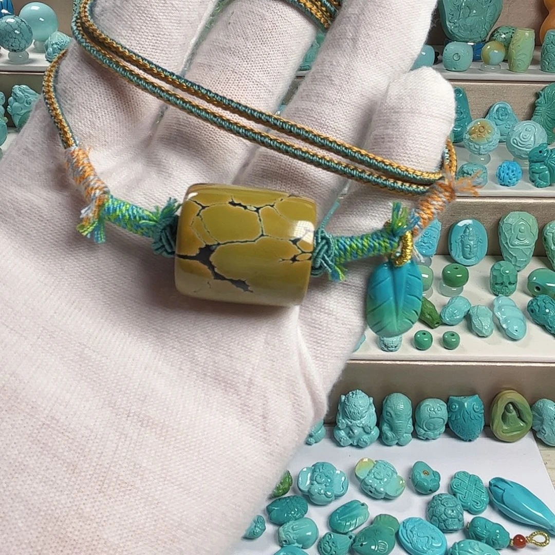 绿松石未镶嵌珠宝奇石