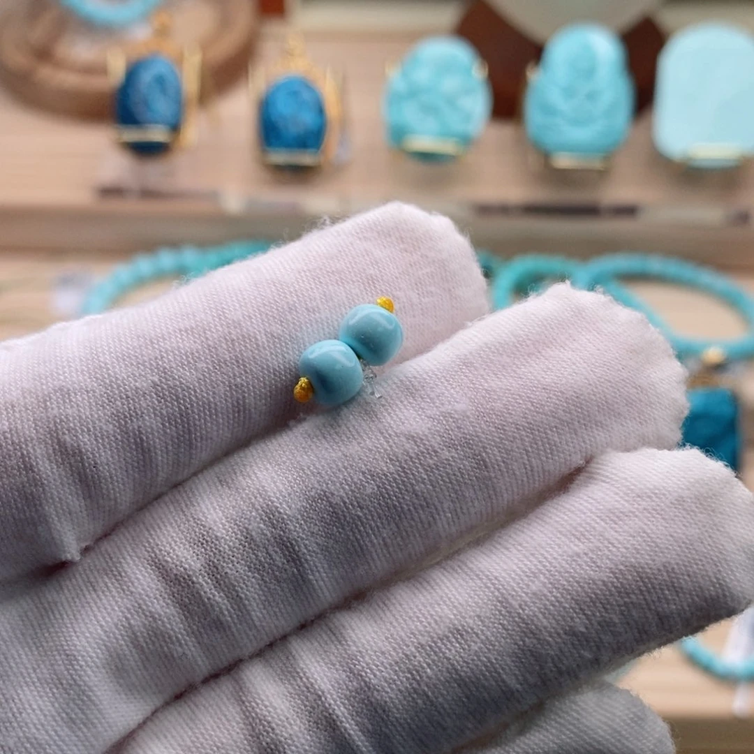 未镶嵌绿松石珠宝奇石