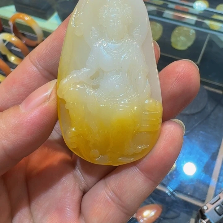 仙****吊坠(赠链)未镶嵌石英质玉（金丝玉）观音