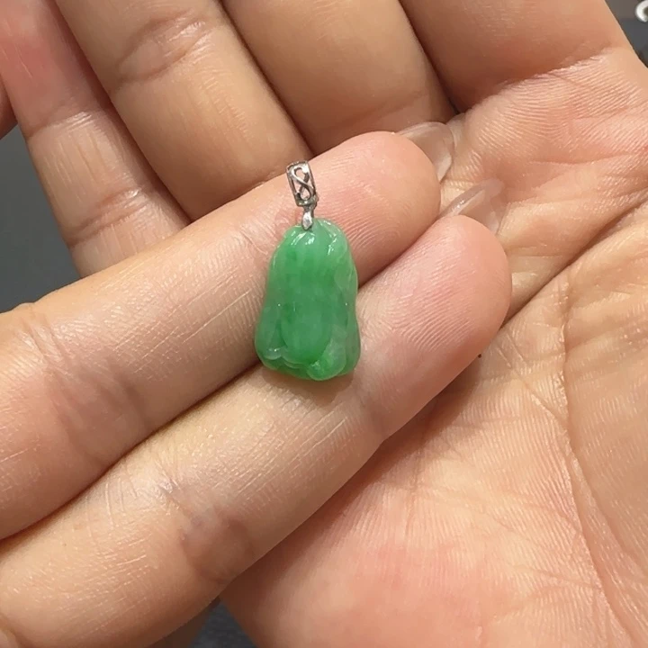 翡翠未镶嵌颈饰白菜L