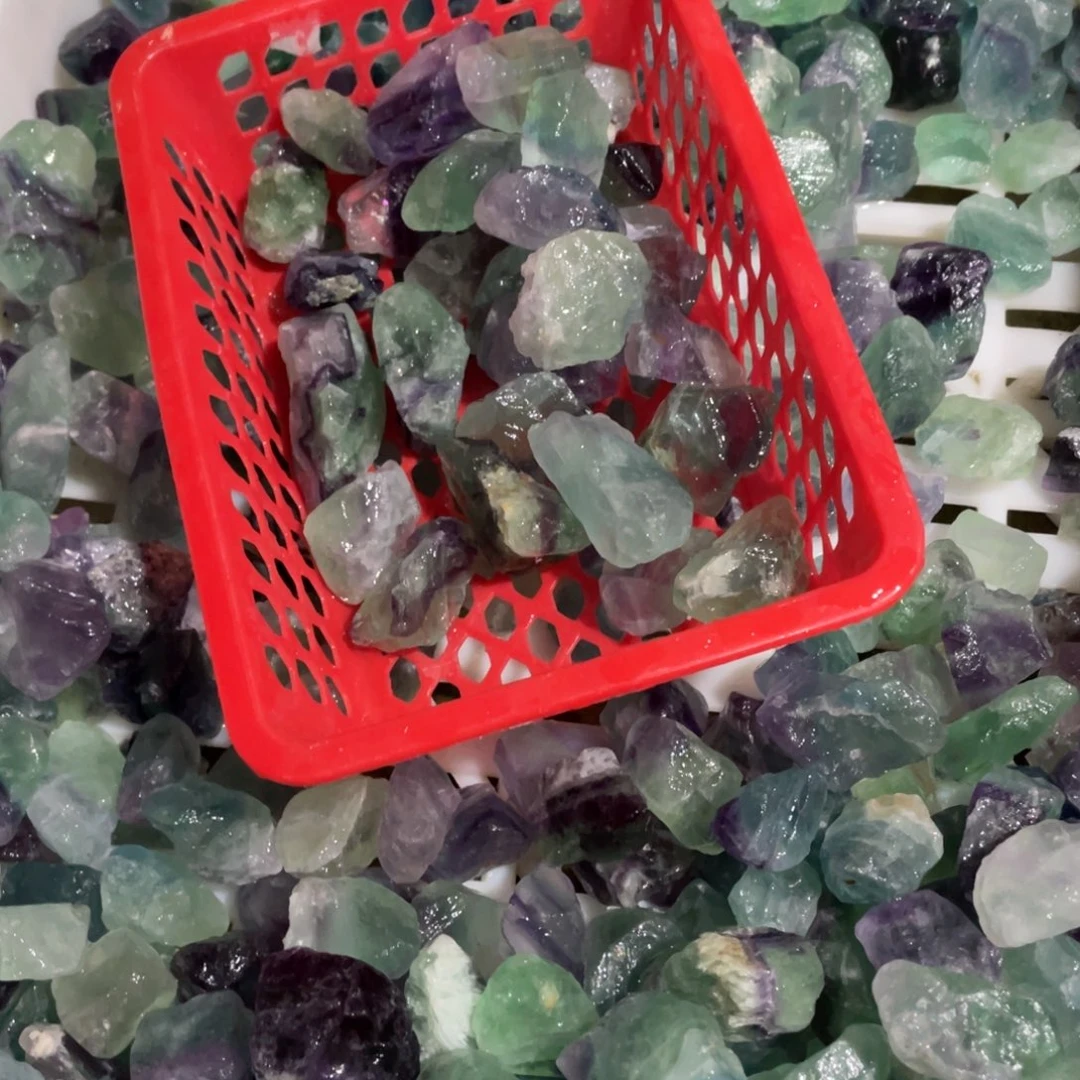 未镶嵌水晶大型摆件（非配饰）