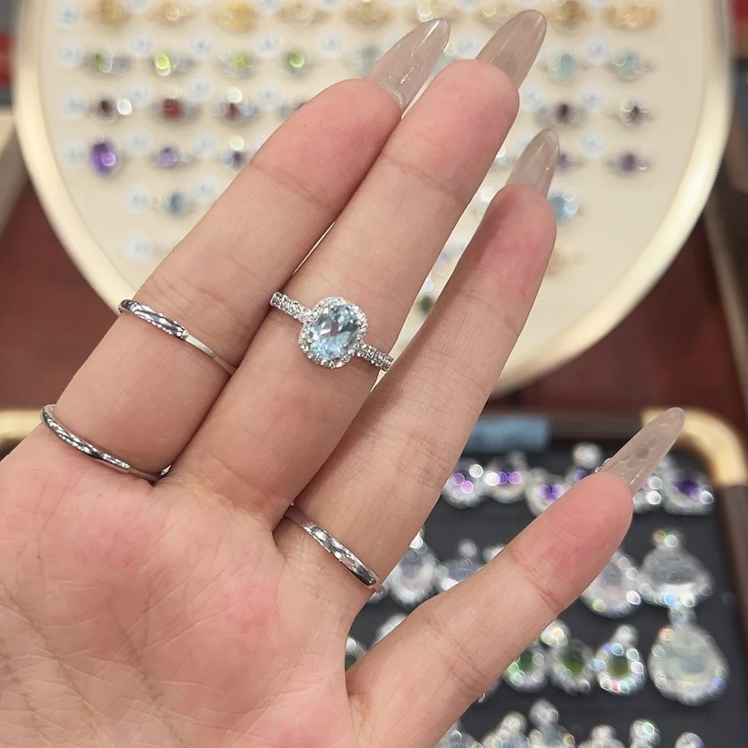 是****戒指银S925镶嵌烟晶