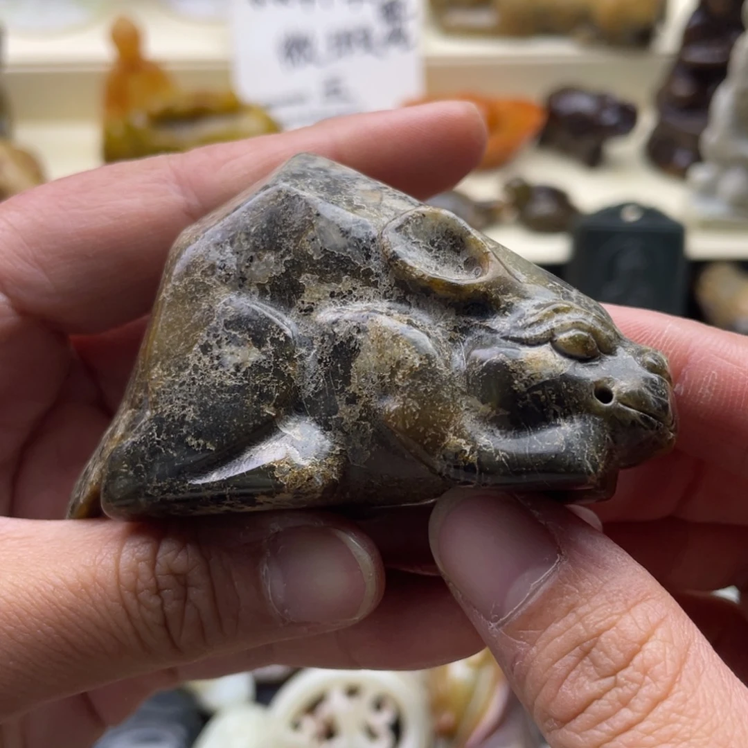 未镶嵌蛇纹石玉颈饰183