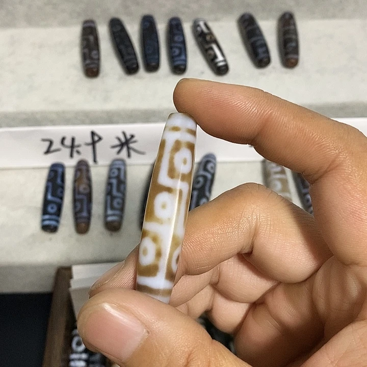玛瑙/玉髓合金颈饰