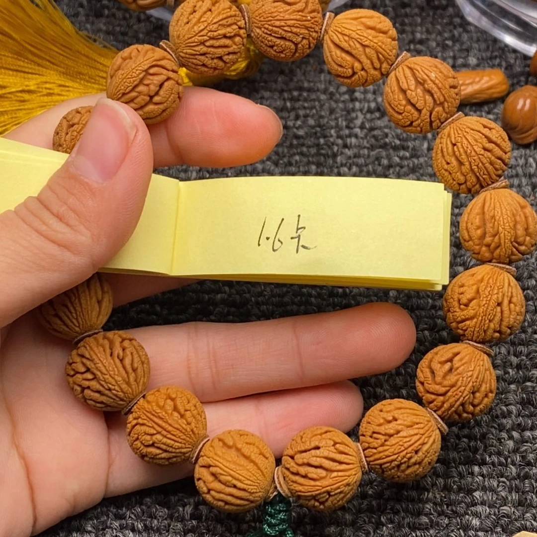 秦岭山脉龙纹桃核 17