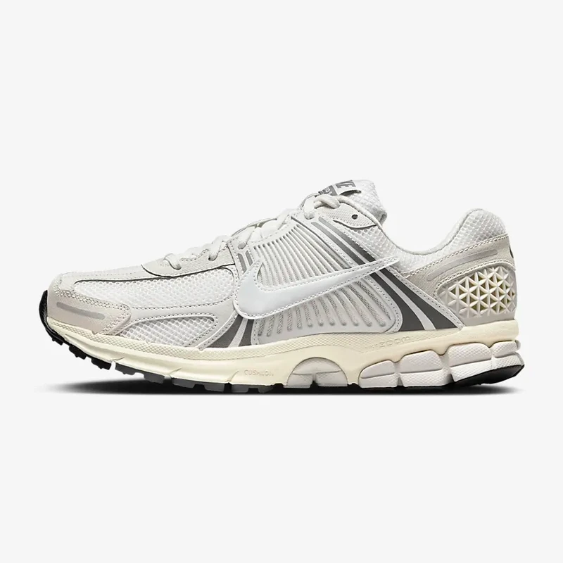 NIKE/耐克男子VOMERO 5舒适透气复古时尚休闲鞋老爹鞋 HF0731007