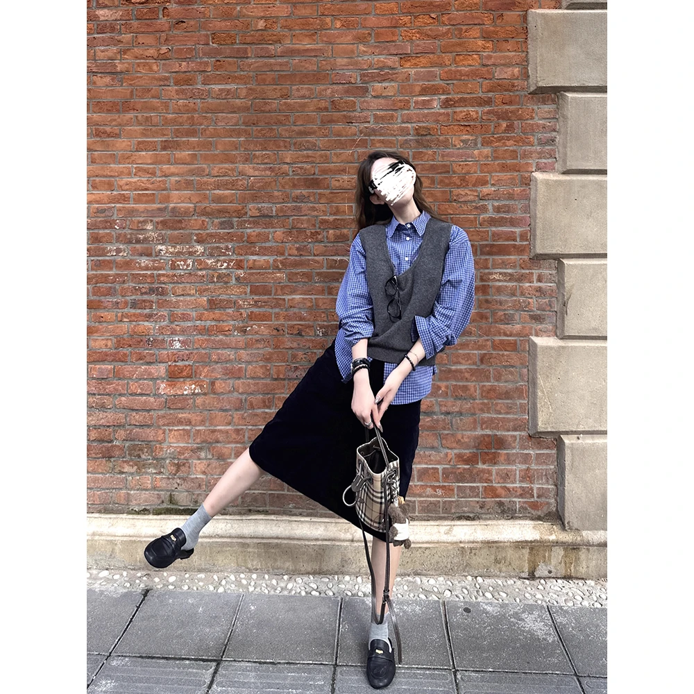 秋季格子衬衫女+毛衣马甲背心+高腰A字半裙 60505