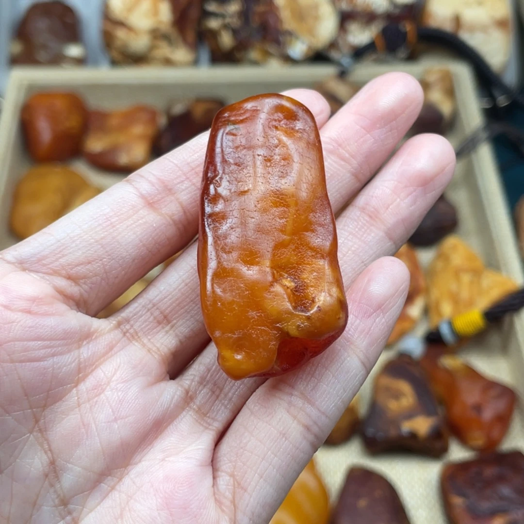 琥珀未镶嵌珠宝奇石