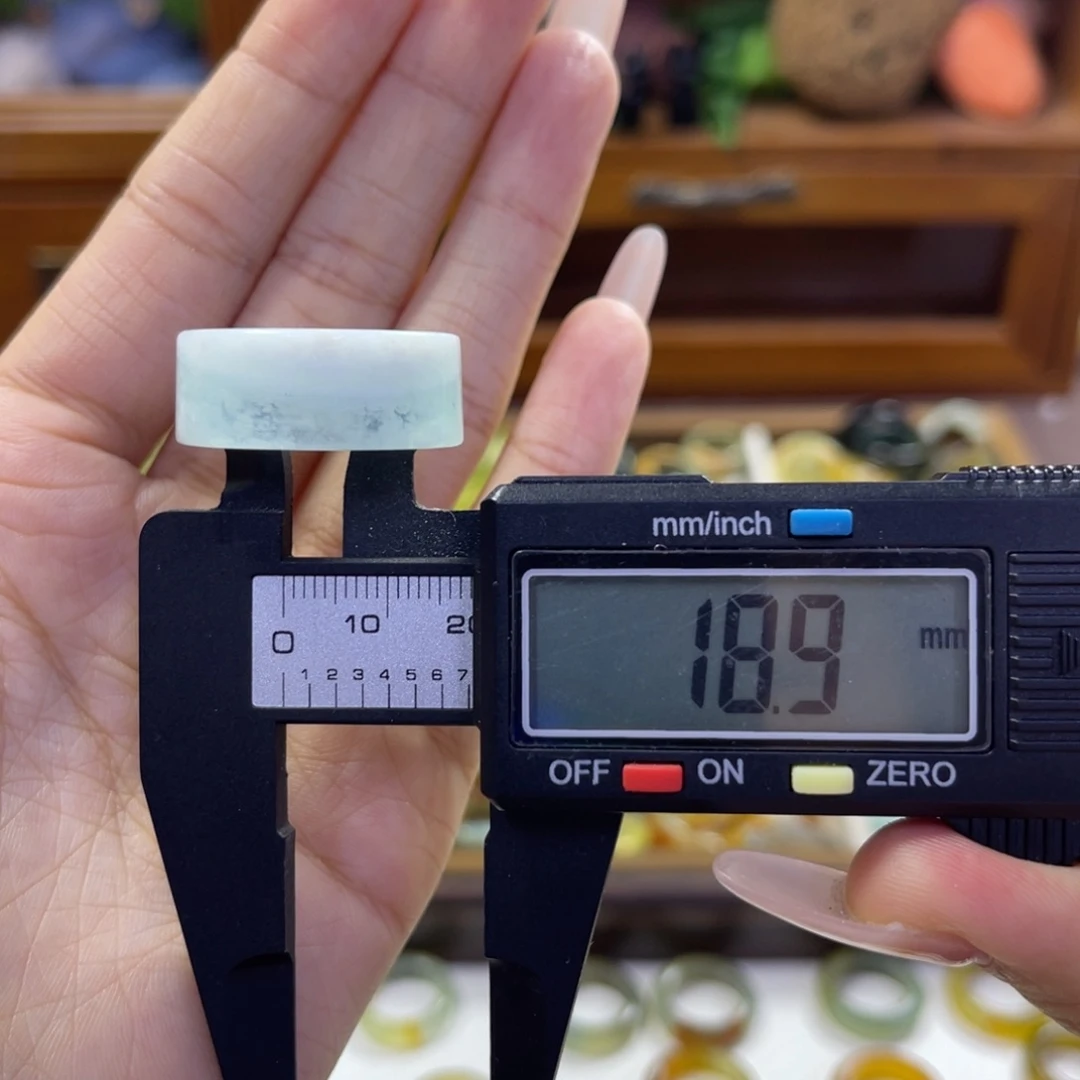 蛇纹石玉未镶嵌手镯20