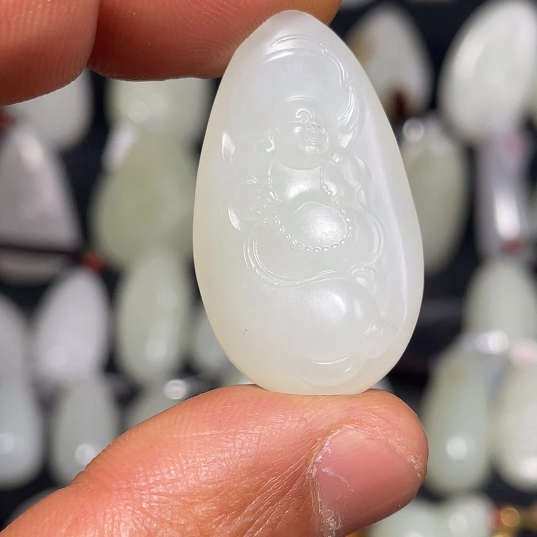 知***乐和田玉未镶嵌颈饰吊坠