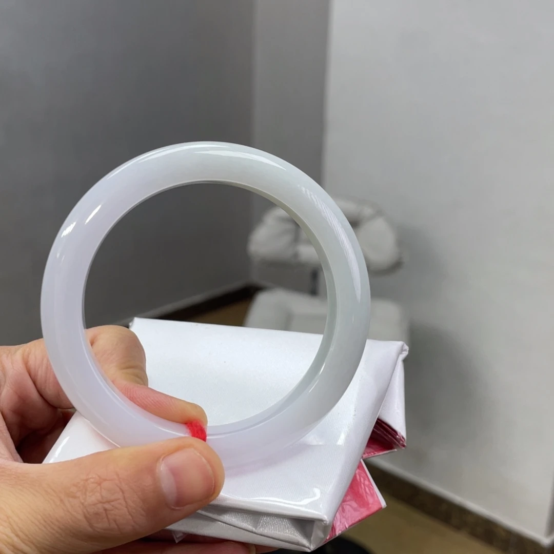 翡翠未镶嵌手镯翡翠