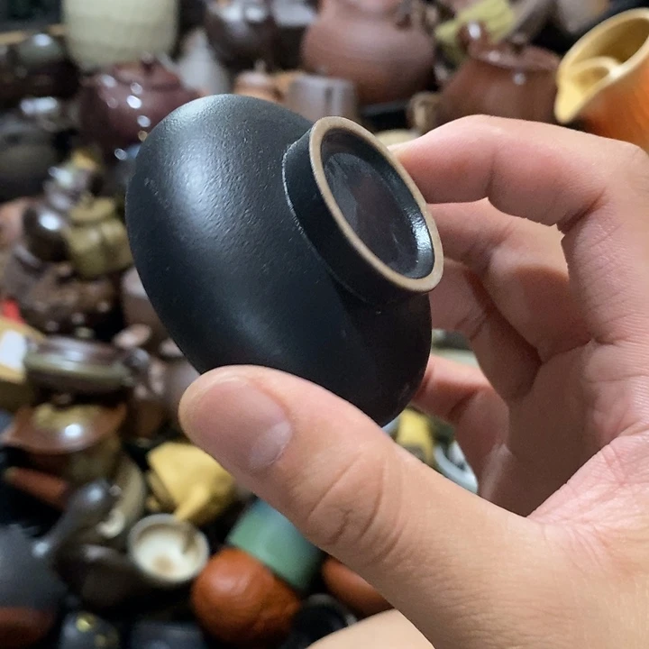 瓷片荷花的花朵很可爱呢