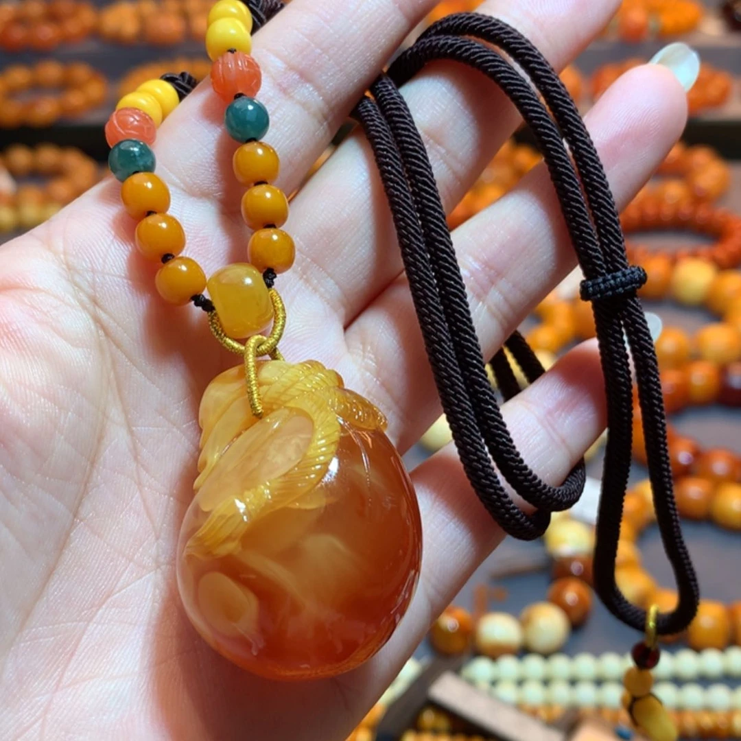 【闪购商品】蜜蜡吊坠(赠链)未镶嵌