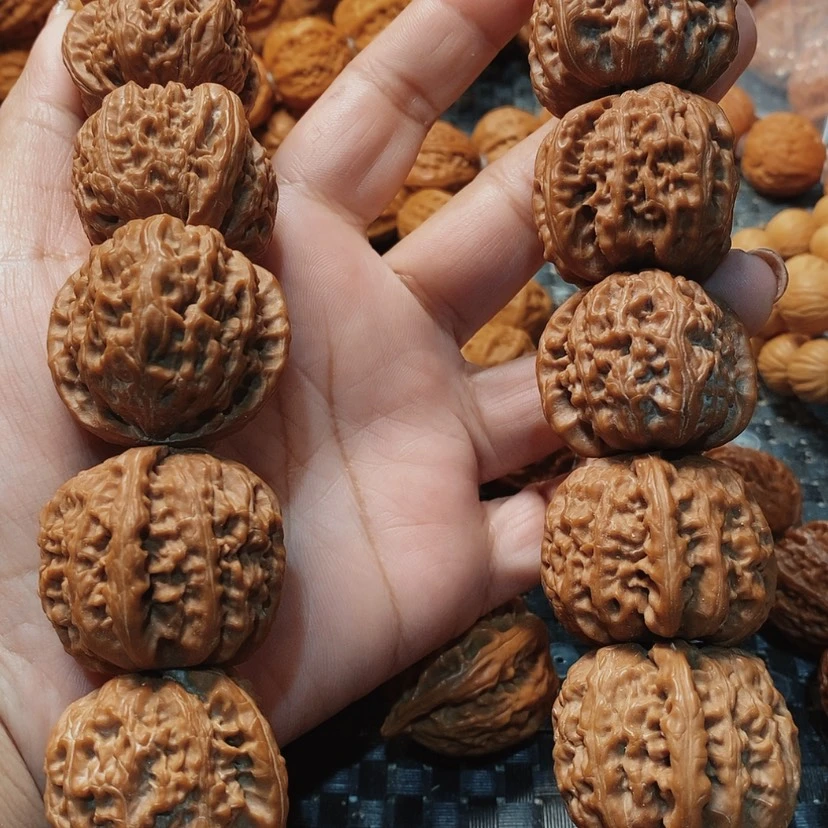 【闪购商品】文玩核桃吊坠白狮子