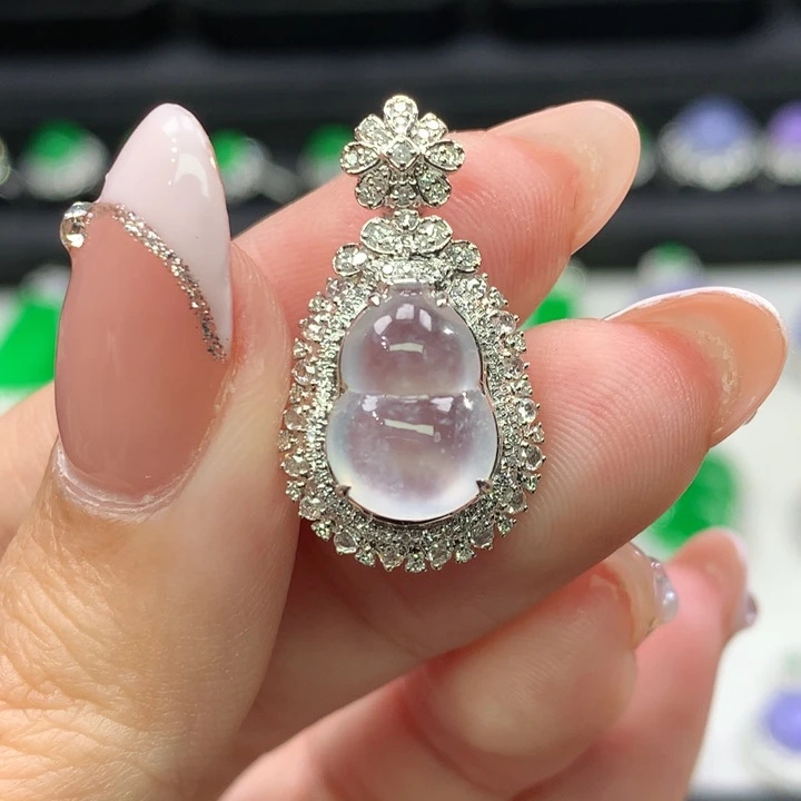 翡翠吊坠(不含链)18K金镶嵌