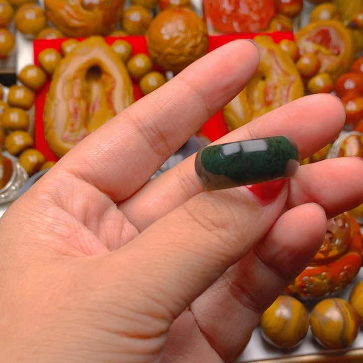 玛瑙/玉髓未镶嵌吊坠